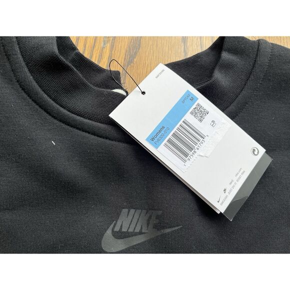 Nike Tech Fleece Cropped Top Size Medium Womens Black Sportswear Oversized - Picture 3 of 7